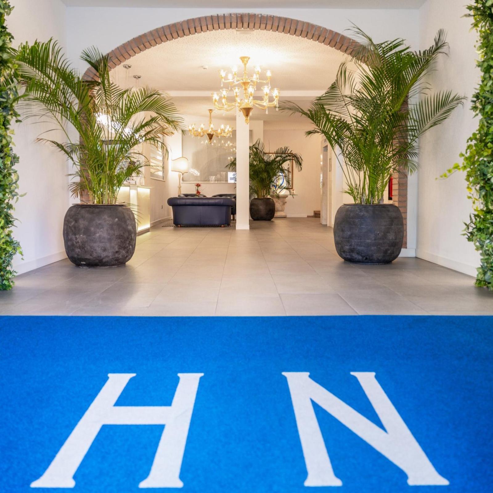 Hotel Nettuno Lido di Jesolo Exteriör bild