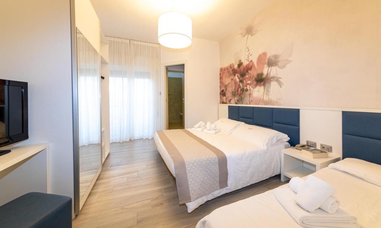Hotel Nettuno Lido di Jesolo Exteriör bild